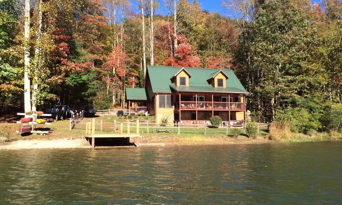 Brevard Cabin | Luxury Lakeview Mountain Cabin Brevard, Asheville, Hendersonville Area