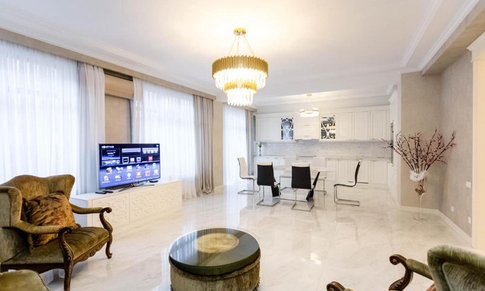 Tbilisi City Centre Apartment | Luxury Landing IV