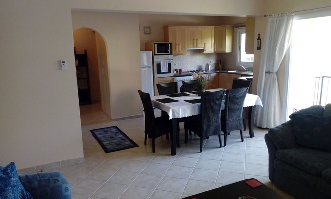 Gastria Apartment | Luxury Large 2 Bed Apartment sleeps 6 and has 3 pools with Sea & Mountain Views