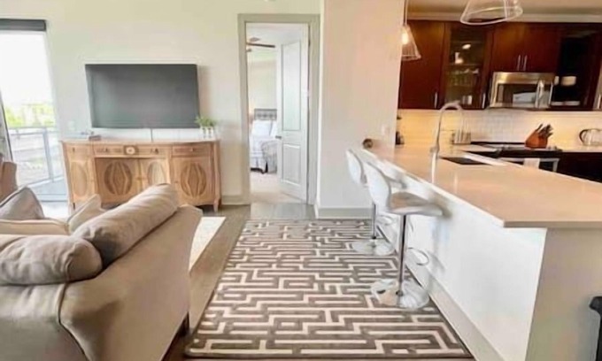McLean Apartment | Luxury Living | Heart of Tysons | Spacious | Comfy