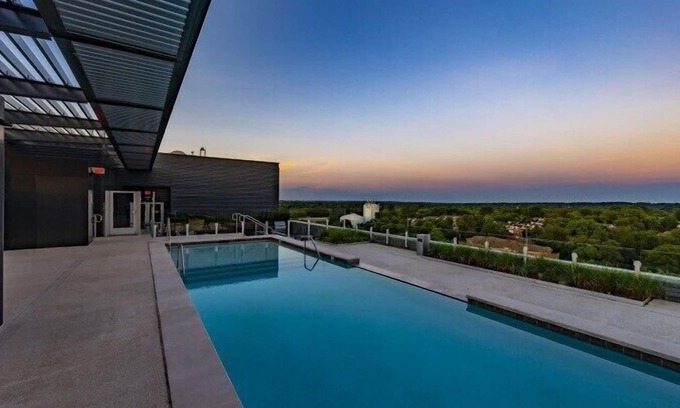 McLean Apartment | Luxury Living | Tysons Corner | Prime Location