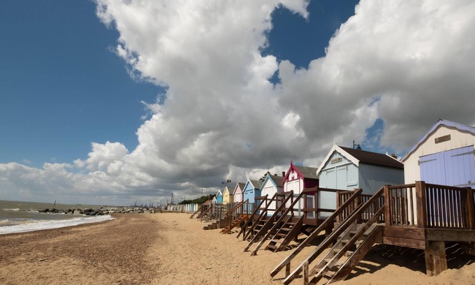 Felixstowe House | Luxury lodge with decking at Suffolk Sands Holiday Park ref 45025EV