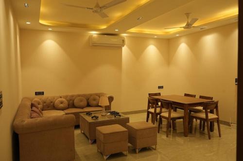 Vasant Kunj Apartment | Luxury loft #1