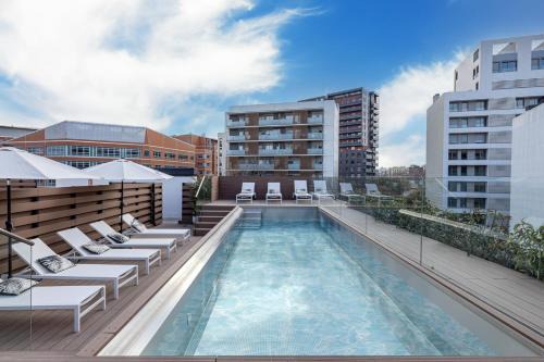 Poblenou Apartment | Luxury Loft 1BR with Pool