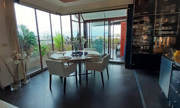 Bang Na Condo | Luxury Loft At The End Of Sukhumvit/Feel Living In A House.