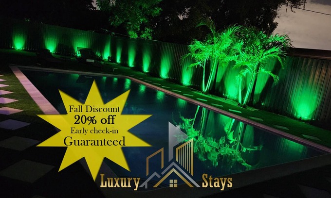 Ives Estates Villa | Luxury Miami Villa/Beach/9Bds/Heated POOL/BBQ/Firepit/Games/Golf