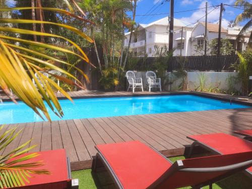 Flic-en-Flac Apartment | LUXURY MODERN apartment - Excellent location 50m from the beach, restaurants, bars, shops