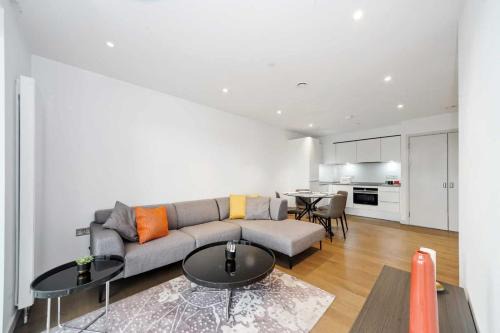 Elephant and Castle Apartment | Luxury Modern Flat in Central London
