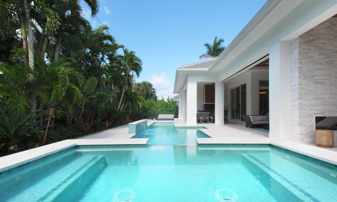 Moorings House | Luxury Modern Newly Built House in Naples