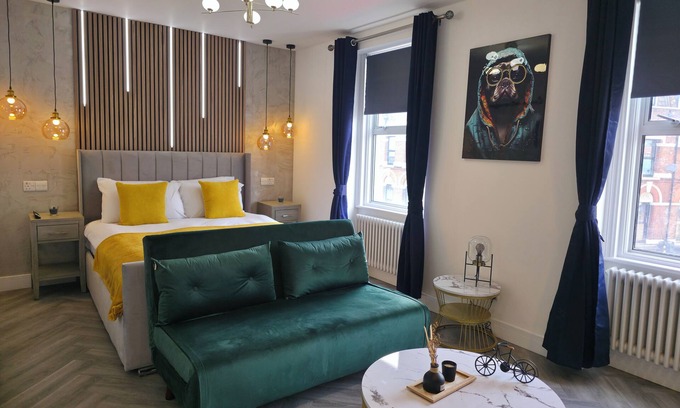 Spitalfields Apartment | Luxury Modern Queen Studio Apartment in Shoreditch - Near Tower Bridge London