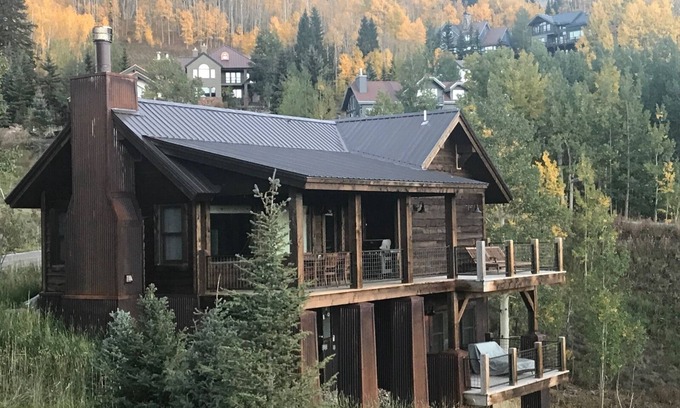 Crested Butte House | Luxury Mountain Cabin only 100 yards to the Homeowners Ski Trail!