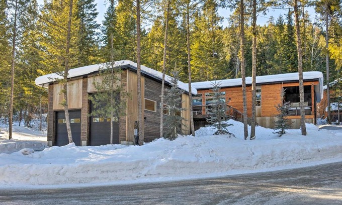 Alpine House | Luxury Mountainside Chalet with Stunning Views