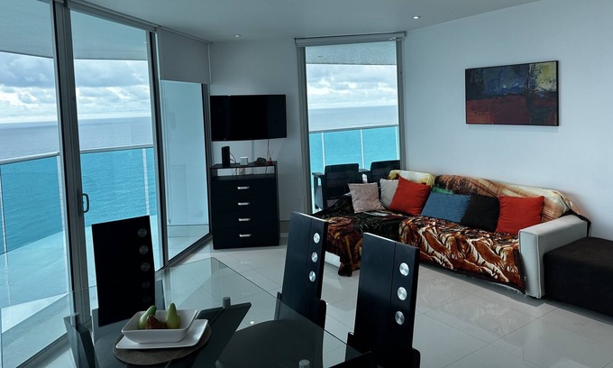 Bocagrande Condo | Luxury Ocean Front High - Rise in Bocagrande.