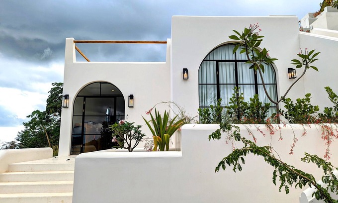 Nosara House | Luxury Ocean View 5 Bedroom with Pool