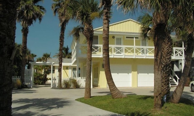 Floridana Beach House | Luxury Oceanfront Estate Direct on the Sand