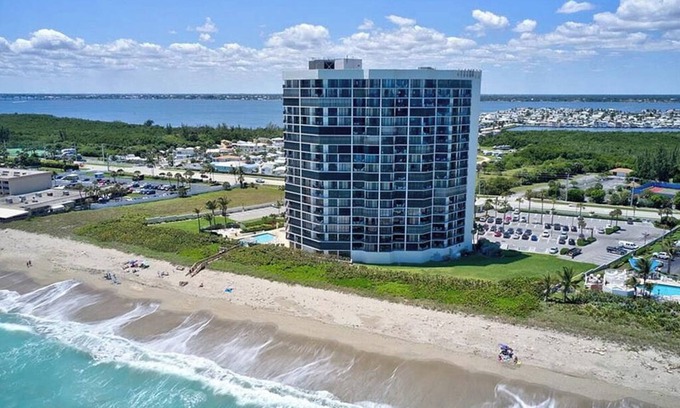 Hutchinson Island South Condo | Luxury Oceanfront Condo: Breathtaking Views, Atlantic & Intracoastal, 2 Br, 2 Ba