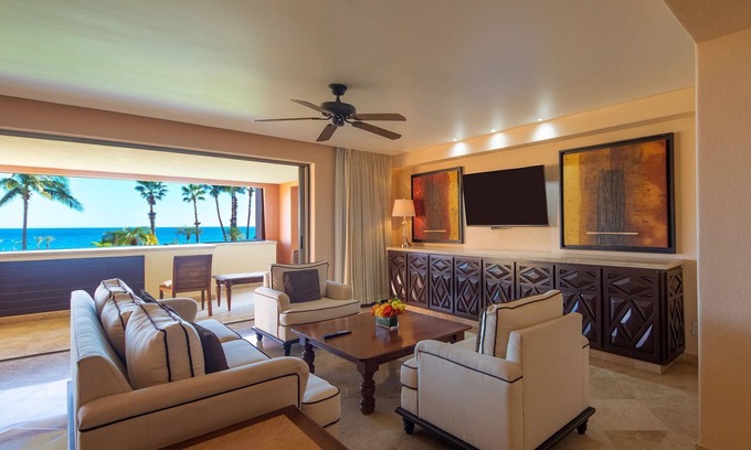 San Jose del Cabo Hotel | Luxury One Bedroom