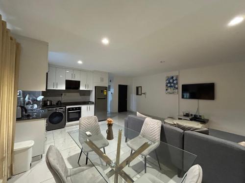 Labone Apartment | Luxury one bed at Green Wood