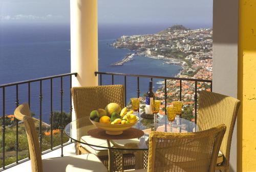 Sao Goncalo Apartment | Luxury One Bedroom Palheiro Village by HR Madeira