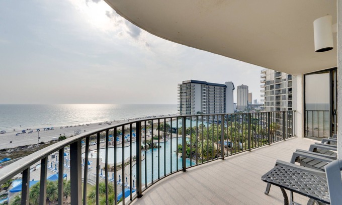Panama City Beach Condo | Luxury Panama City Beach Condo w/Boat Slip!