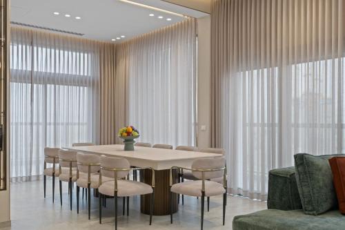 Kiryat Moshe Apartment | Luxury Penthouse with Fabulous Views By Isrentals