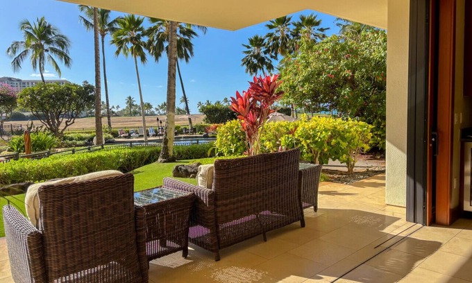 Ko Olina Condo | Luxury Pool front Ko Olina Beach Rental Ground Floor BT105 2BR &1 Free Parking