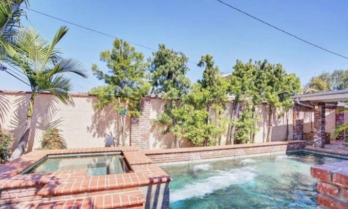 Bolsa Chica-Heil House | Luxury Pool home 8 miles from disney / 2 miles from beach