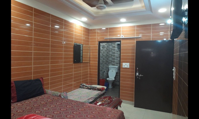 New Delhi House | Luxury private flat In Lajpat Nagar with attached kitchen kitchen 92,121,74700