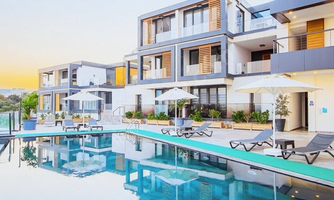 Bodrum City Center Condo | Luxury Residence in Bodrum Marina with Pool
