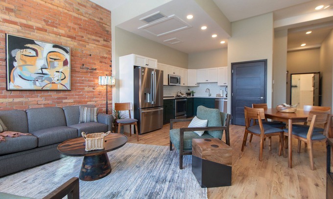 Duluth Apartment | Luxury Residential Suite Duluth Press 101