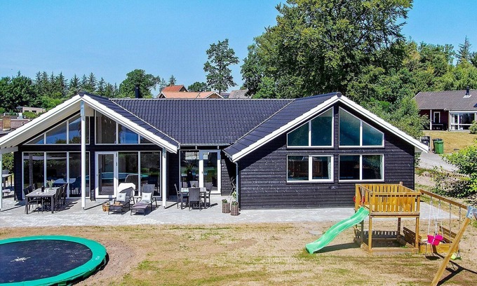 Hvidbjerg Strand House | Luxury Retreat by Hvidbjerg Beach - By Traum Ferienwohnungen