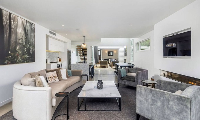 Grey Lynn House | Luxury Retreat in Ponsonby