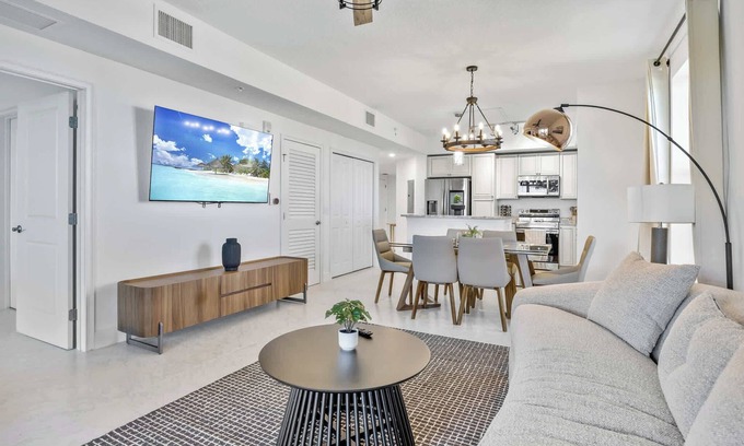 Merritt Island Condo | Luxury River Front Secluded Condo w Resort Amenities