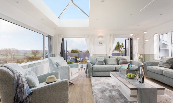 Little Petherick Cottage | Luxury, romantic Cottage for 2 Nr Padstow with pretty garden and lovely views