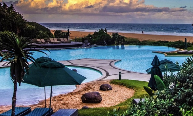 Ballito Villa | Luxury Romantic Balinese Styled Ocean View Villa (Sleeps 10 People)