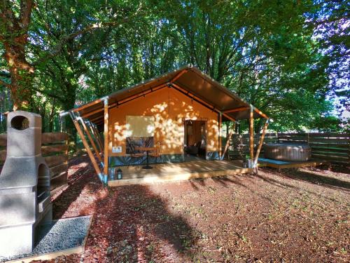 Mouliherne Other | Luxury Safari Tent with Hot Tub at Camping La Fortinerie