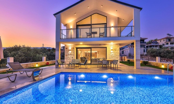 Demre Villa | Luxury Sea View Villa w Pool By The Sea in Antalya