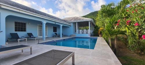 Jolly Harbour Villa | Luxury secluded villa with private pool sleeps six