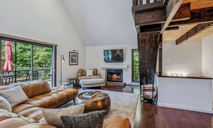 West Hartford Condo | Luxury Snow Village Ski-In/Out, Golf & Club Access