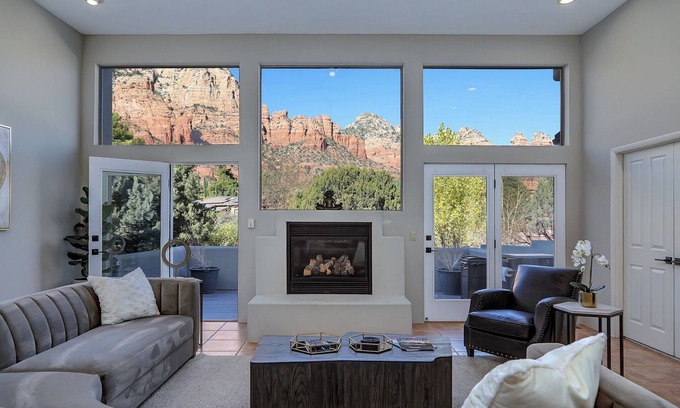 West Sedona House | Luxury Spa home - Heated Pool, Gym, Sauna, Views, Peloton Bike