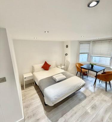 Haverstock Apartment | Luxury spacious flat in Camden, next to attractions