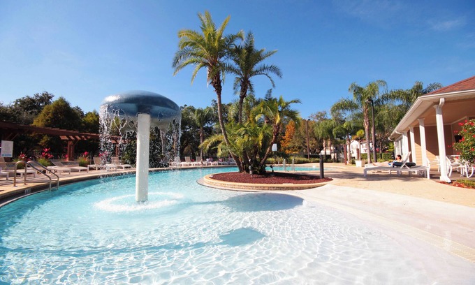 Kissimmee House | Luxury Stay in Lucaya - Pool, Gym & More