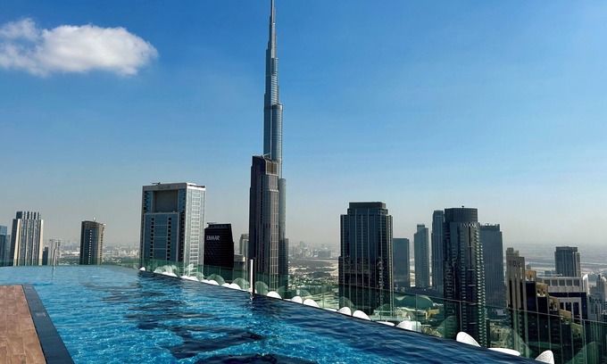 Downtown Dubai Apartment | Luxury Stay with Burj Khalifa Views & Infinity Pool