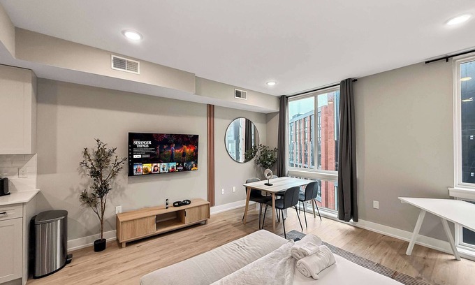 Northern Liberties Apartment | Luxury Studio | 1 Bed | Northern Liberties