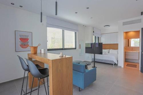 Tel Aviv Promenade Apartment | Luxury Studio Beach Flat 16