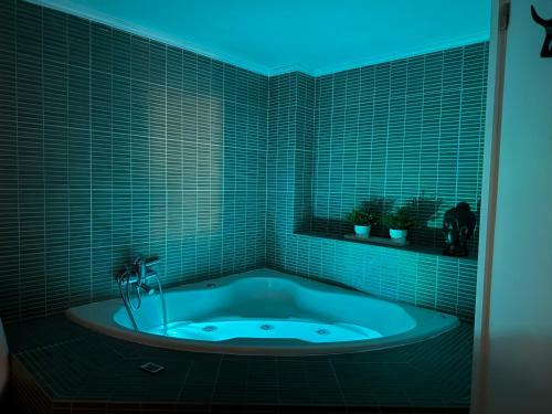 Kastellocampos Apartment | Luxury StudioArchit 7 & jacuzzi suite