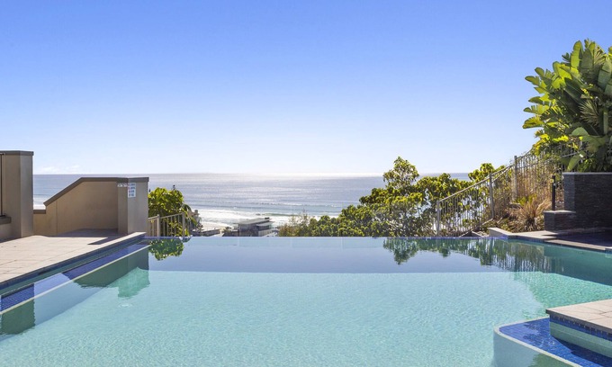 Miami Apartment | Luxury stunning Nobby's beach home, 2bd + Den!