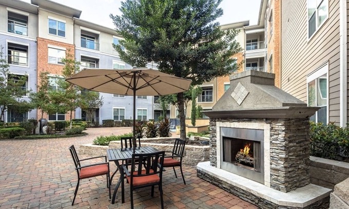 Texas Medical Center Apartment | Luxury Suite at Kirby