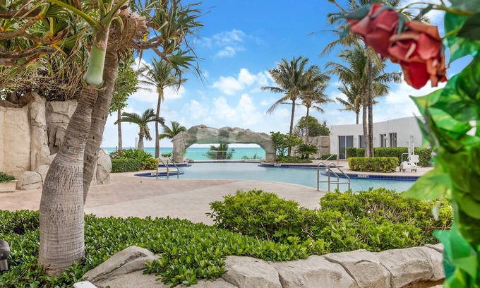 Sunny Isles Beach Apartment | Luxury Suite on the Ocean at Resort in Sunny Isles
