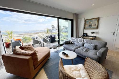 Larmor-Plage Apartment | Luxury T3 neuf de standing Front de mer vue 180